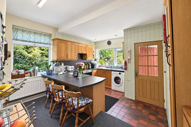 2 Pensall Drive, Wirral photo 3