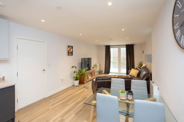 Flat for sale in St. Johns Road, Watford, Hertfordshire