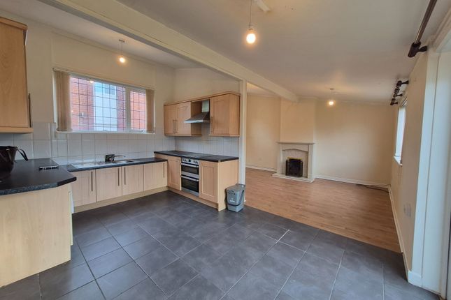 Tanfields, Skelmersdale photo 4