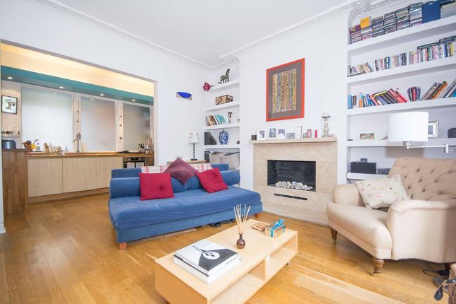 Raised Ground Floor Flat, 34, Stockwell Park Crescent, London photo 4