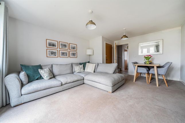 4, Parisfield Close, Tonbridge photo 3