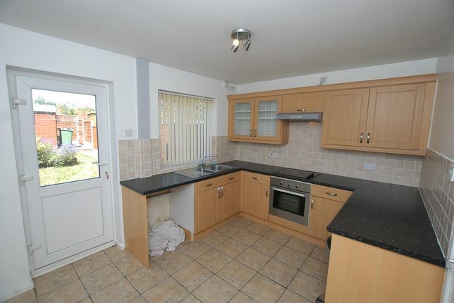 7, Byrchen Moor Gardens, Brierley Hill photo 5