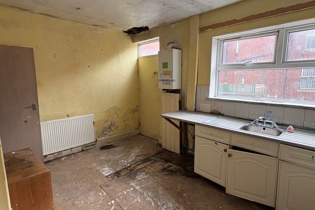 9, Reginald View, Leeds photo 2