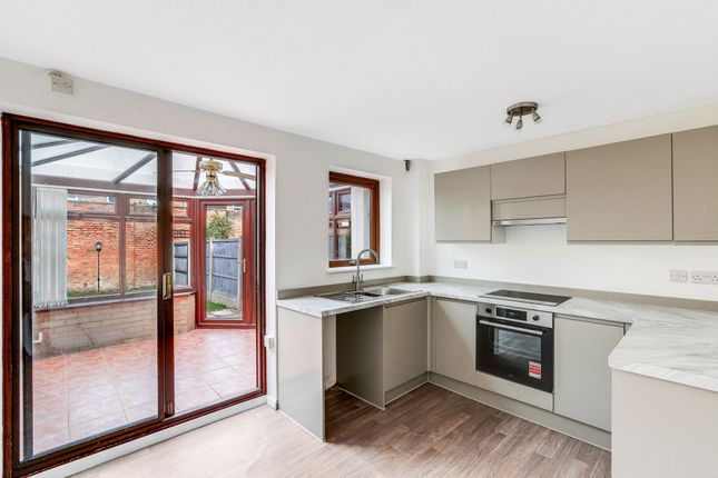 3 Howard Close, Nottingham photo 2