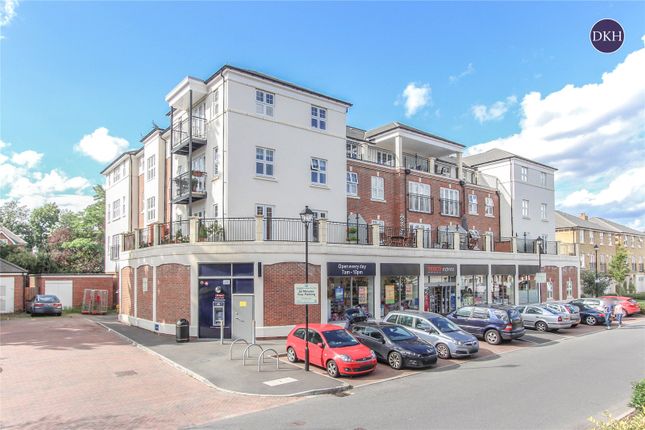 Flat for sale in Colnhurst Road, Watford, Hertfordshire