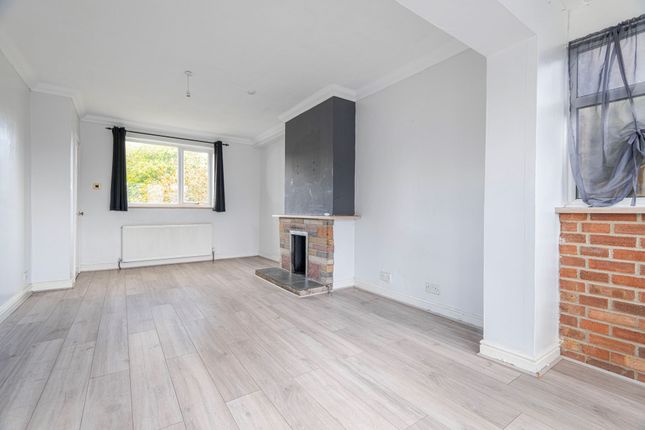18 Notley Road, Lowestoft photo 4