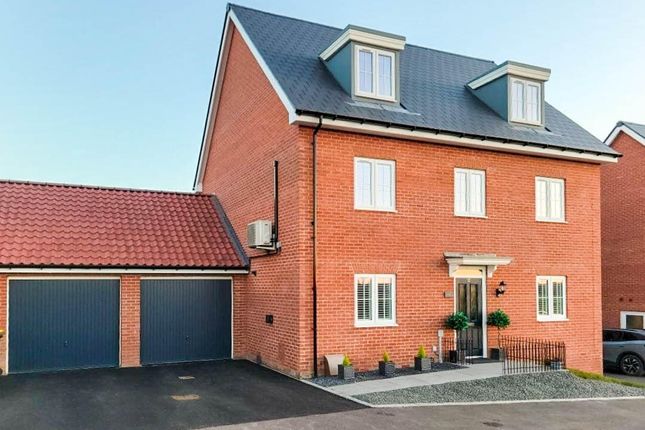 13, Langley Mews, Rayleigh photo 4