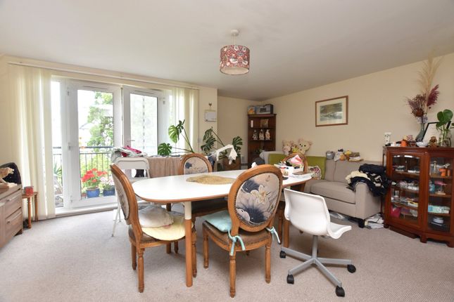 60 Constantine House,, New North Road, Devon photo 3