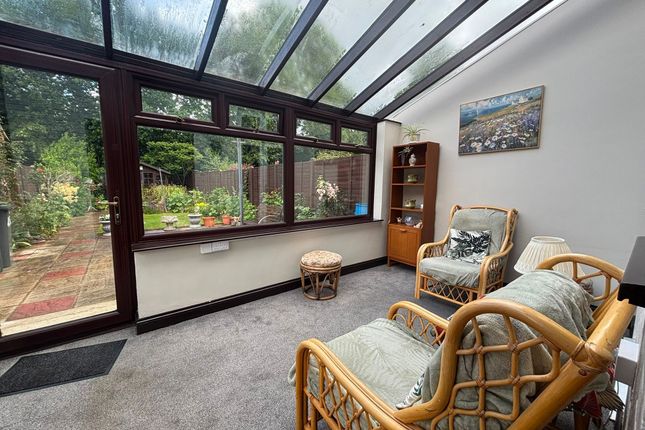 45 Pinecroft Way, Ipswich photo 3