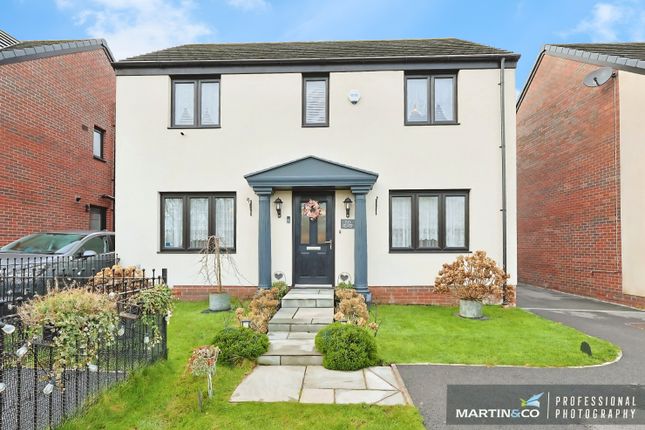 30, Lewis Crescent, Old St Mellons, Cardiff photo 2