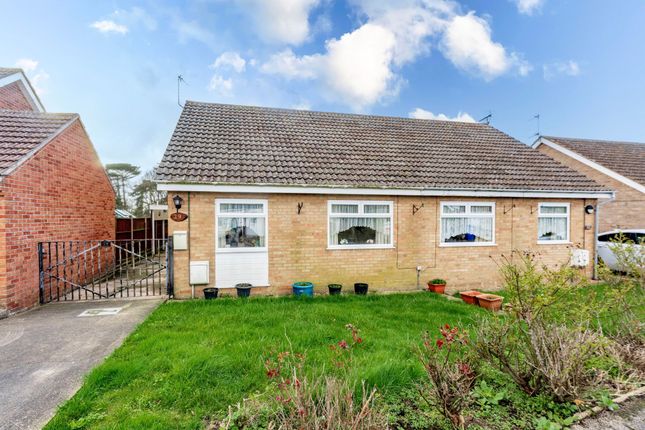 2-bed house on 29 Manor Park Road, Lowestoft, £190,000