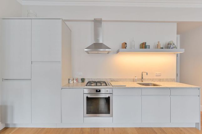 Barnard Mews, Clapham Junction photo 4