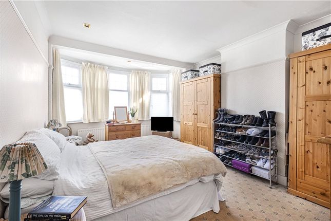 Terraced house for sale in Southern Avenue, London