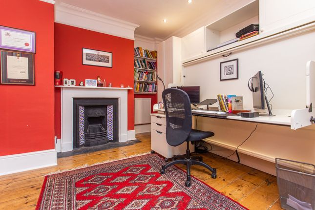 Town house for sale in Whitstable Road, Canterbury