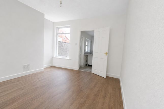 64, Belsize Avenue, Peterborough photo 4