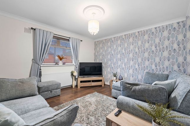19, Waverley Avenue, Rotherham photo 4