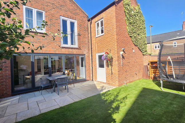 Thumbnail Detached house for sale in Sage Close, Banbury