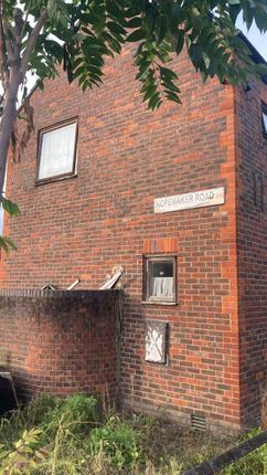 Redriff Road ,London, London photo 3