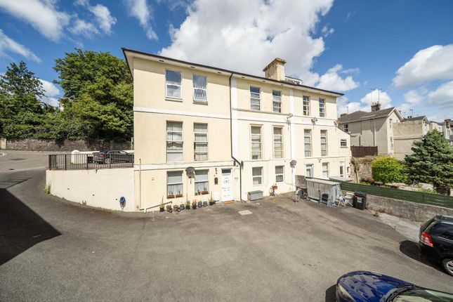 Flat 5, 27 Upton Road, Torquay photo 4