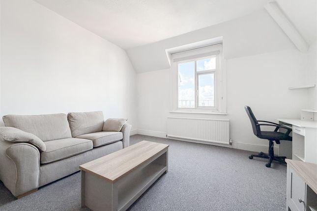 Flat 3, 7 Clifford Road, Bexhill-On-Sea photo 3