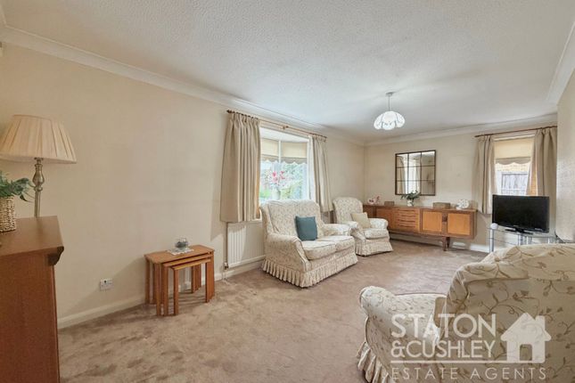 2 Hathersage Way, Sutton-In-Ashfield photo 3