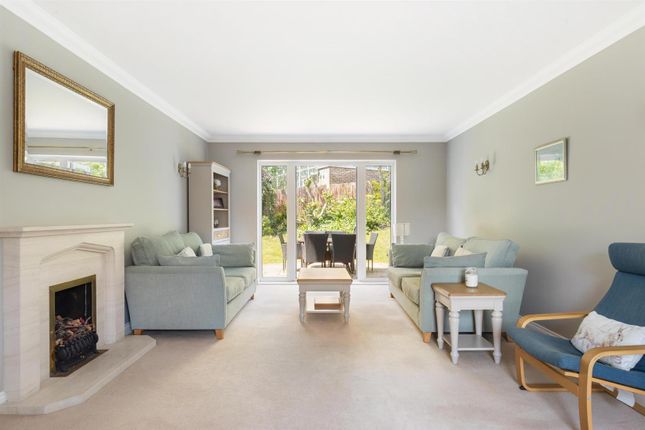 12, Birch Way, Charlton Down photo 4