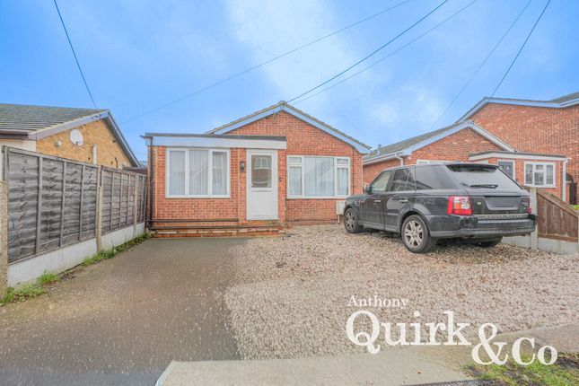 35, Labworth Road, Canvey Island photo 4