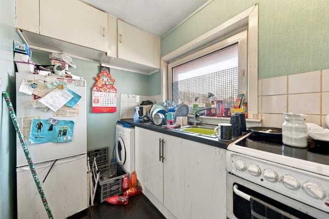 10 Tantallon Road, Glasgow photo 4