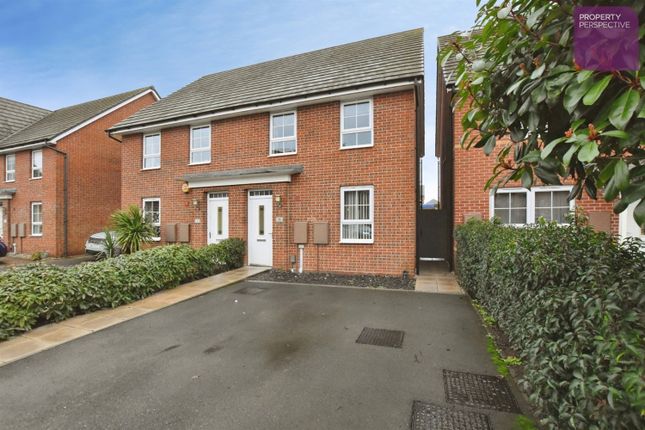3-bed house on 15, Dovecote Drive, Nuneaton, £240,000