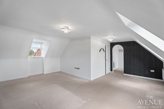 31 St. Augustines Drive, Weston, Cheshire photo 4