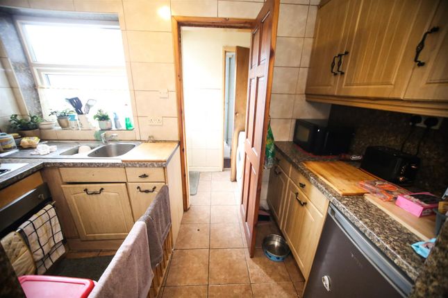 26, Dockin Hill Road, Doncaster photo 4
