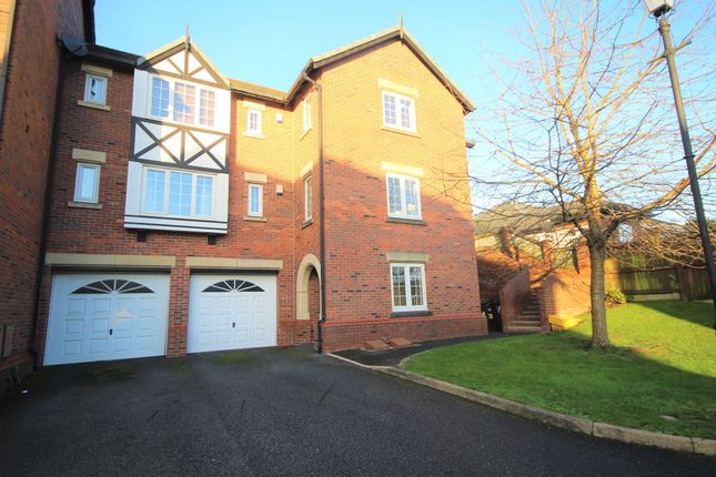 Thumbnail Flat to rent in Oliver Fold Close, Worsley