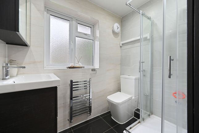 7, Rowe Walk, Harrow photo 4