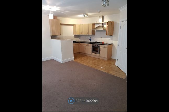 Flat, Briarmains West Lane, Thornton, Bradford photo 3