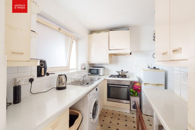 21 Blenheim Court, New Church Road, Hove photo 2