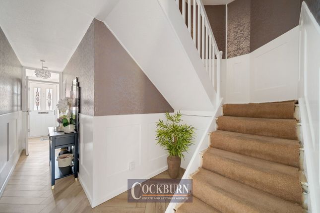 27, Lonsdale Close, London photo 4