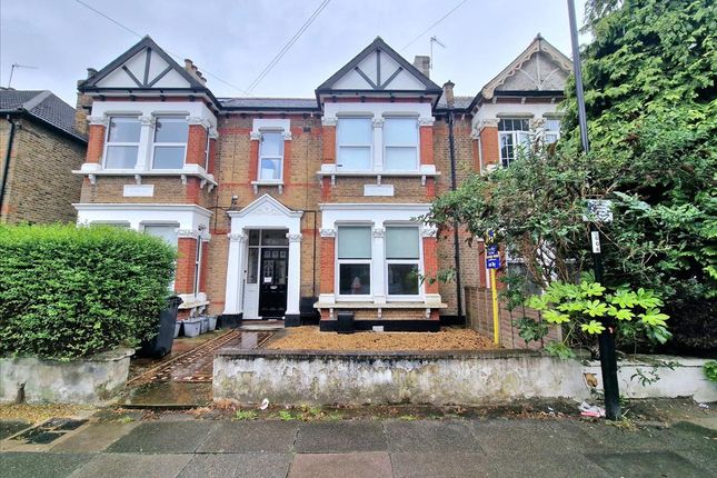 Thumbnail Flat to rent in Davenport Road, Catford, London