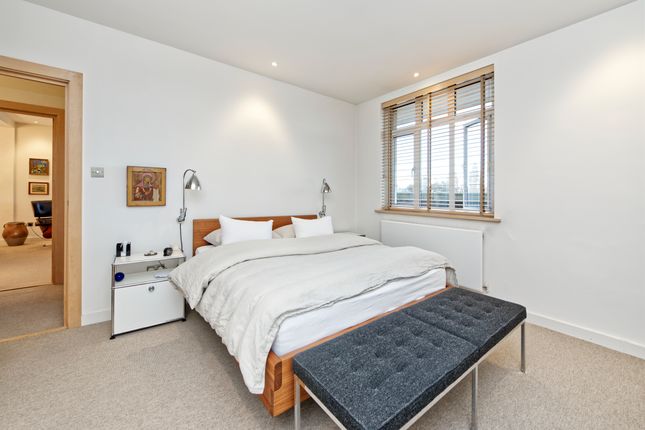 Flat for sale in Onslow Crescent, South Kensington