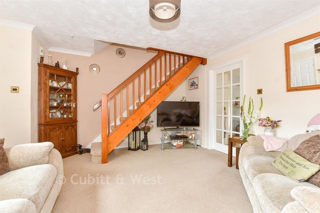 5, The Dene, Horsham photo 3