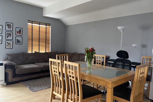 9, Tregonwell Court, Minehead photo 3