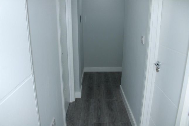 Flat 10, 66, Mount Pleasant, Bilston photo 5