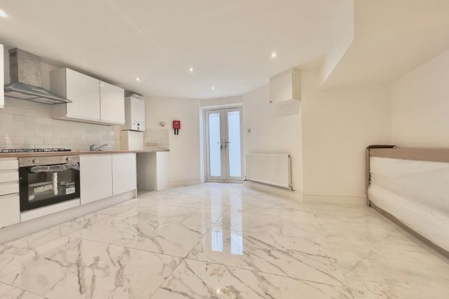 Newly Refurbished 1 Bedroom Flat To Rent In Tooting