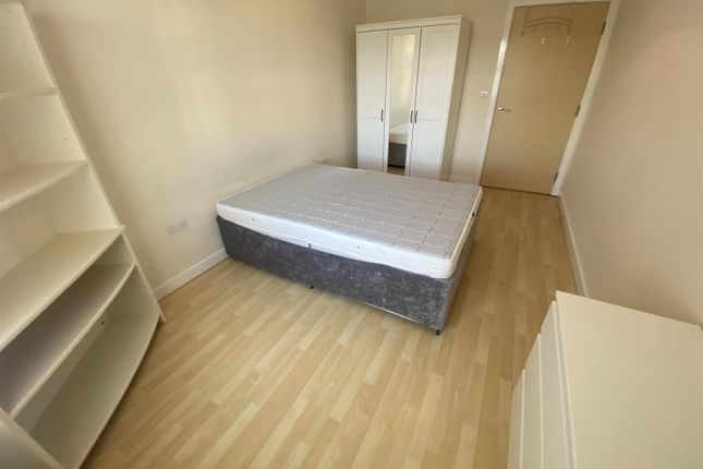 Flat for sale in Ratcliffe Road, Loughborough