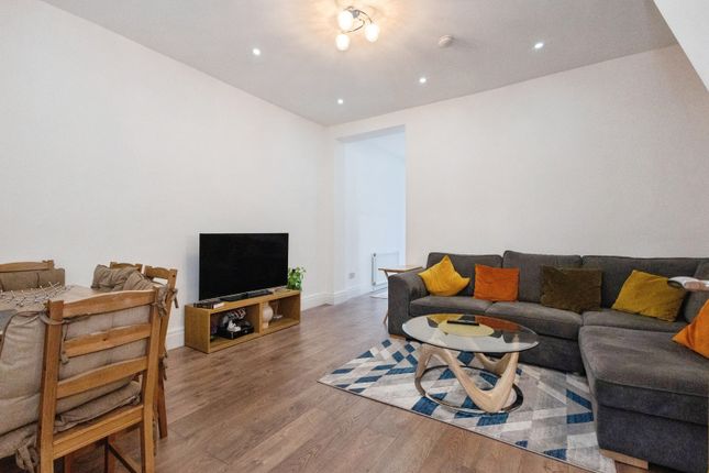 61, Lloyd Street South, Greater Manchester photo 5