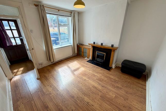 30, Brooks Road, WELLINGBOROUGH photo 5