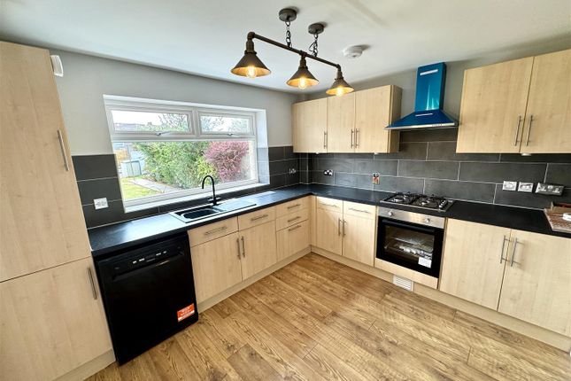 10, Queens Road, Chepstow photo 4