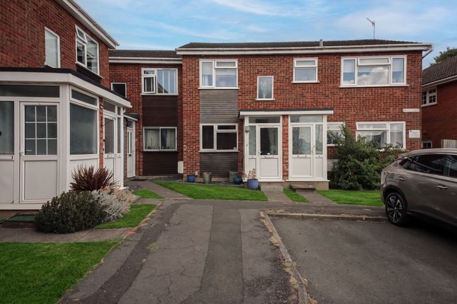 3a Ashlyn Court Ashlyn Close, Bushey photo 2