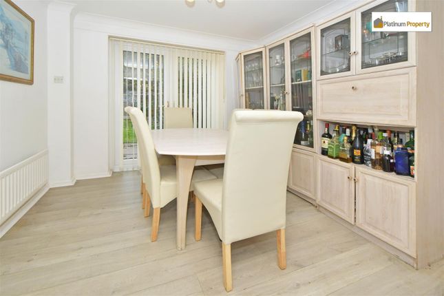 14, Trecastle Grove, Stoke-On-Trent photo 4