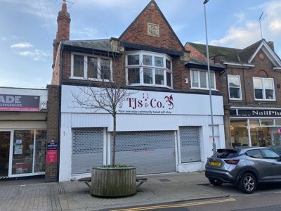 Retail premises to let in 57 High Street, Rushden, Northamptonshire
