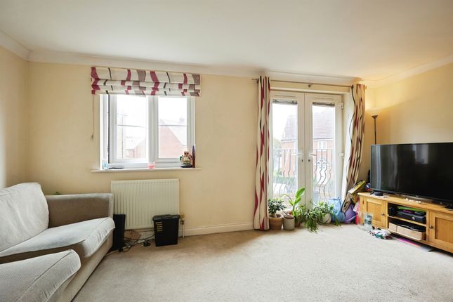 86, Oake Woods, Gillingham photo 2